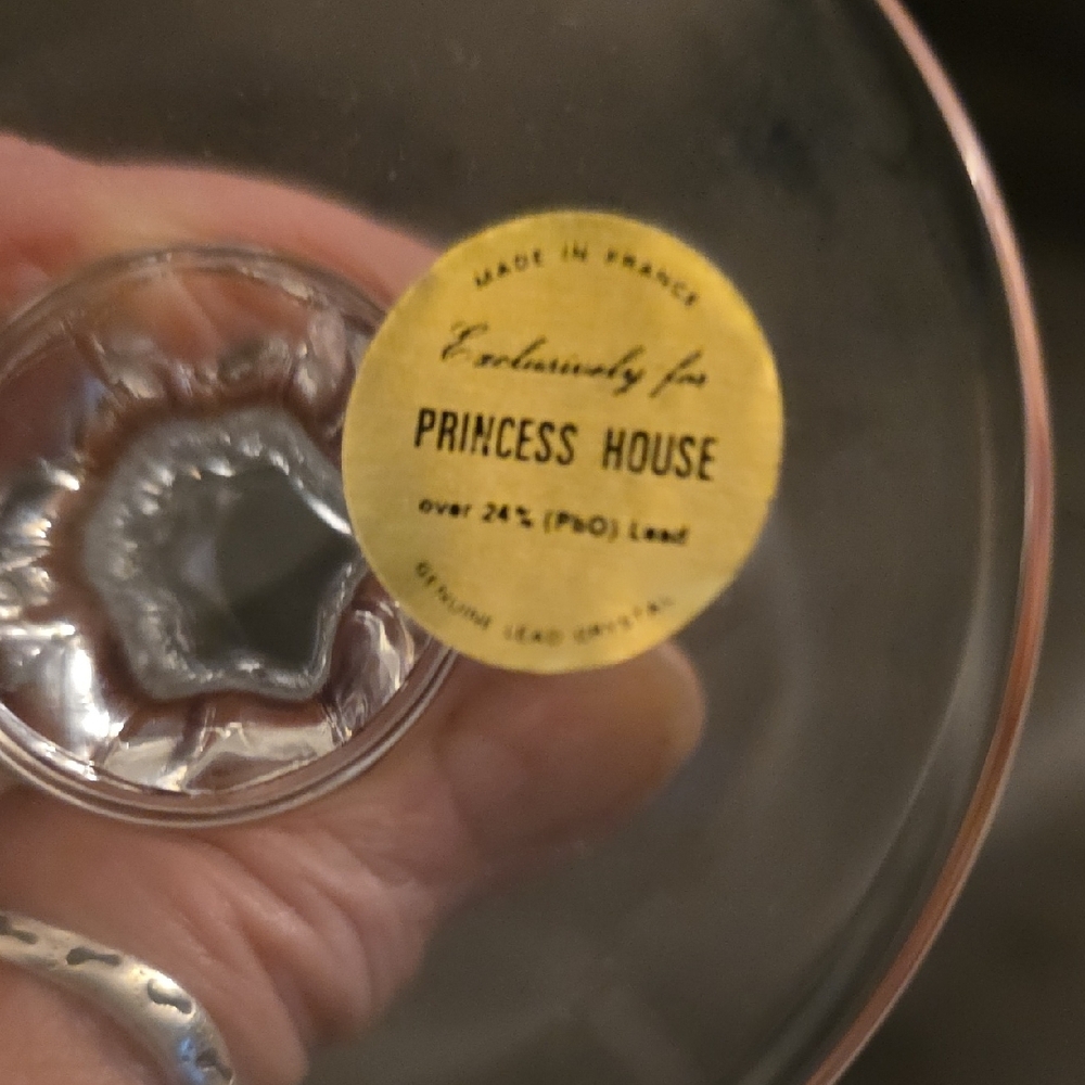 Vintage Princess House Etched Floral Wine Glass- Set of 4 - Picture 2 of 4